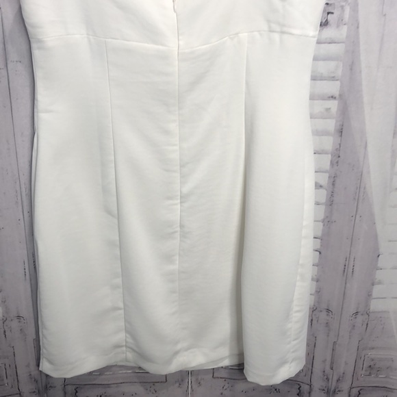 White mini dress - Picture 7 of 9